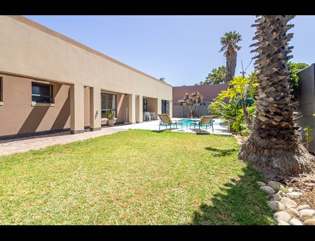 4 BEDROOM HOUSE RENTED IN FLAMINGO VLEI